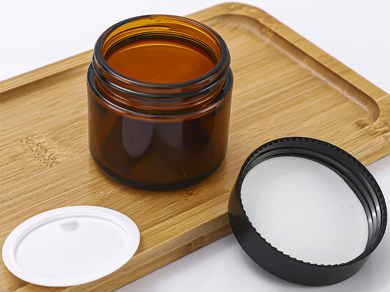 Cream jars for cosmetic packaging