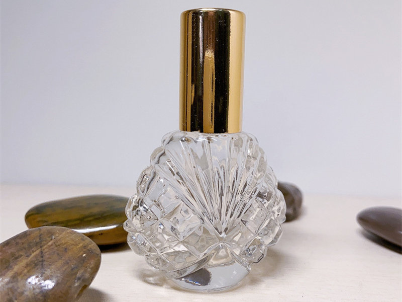 15ML shell shaped Glass Perfume Spray Bottle