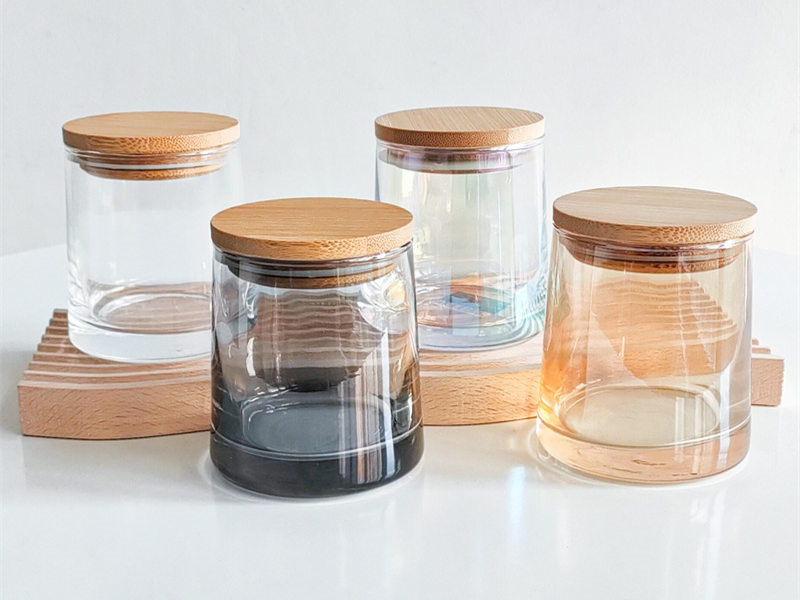 Amber colored candle jars with wooden lid