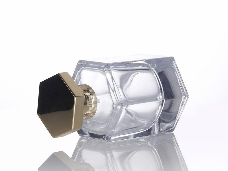 glass perfume spray bottle