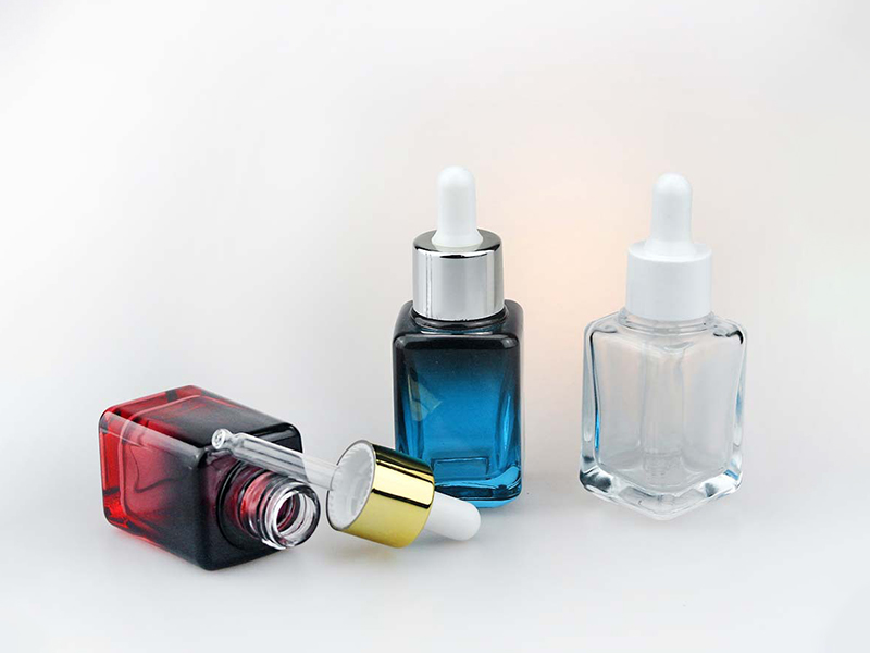 square glass essential oil bottle