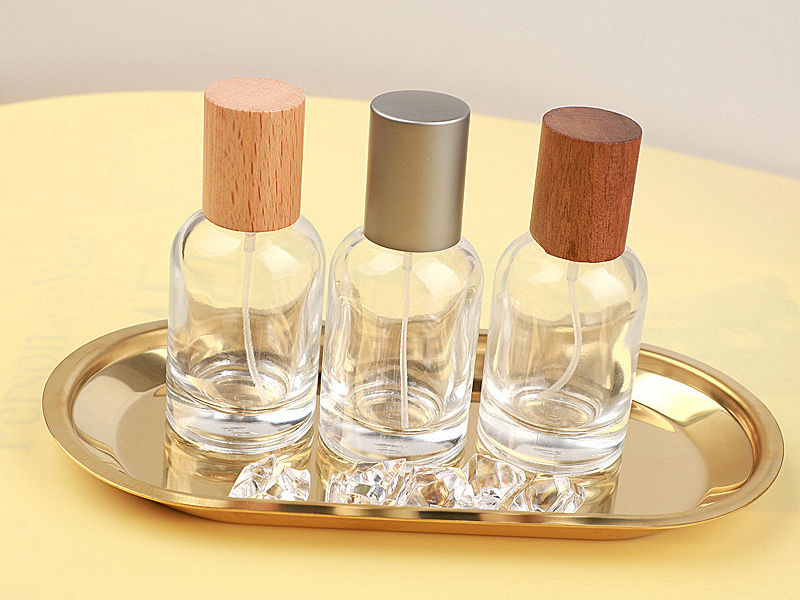 empty spray perfume bottles