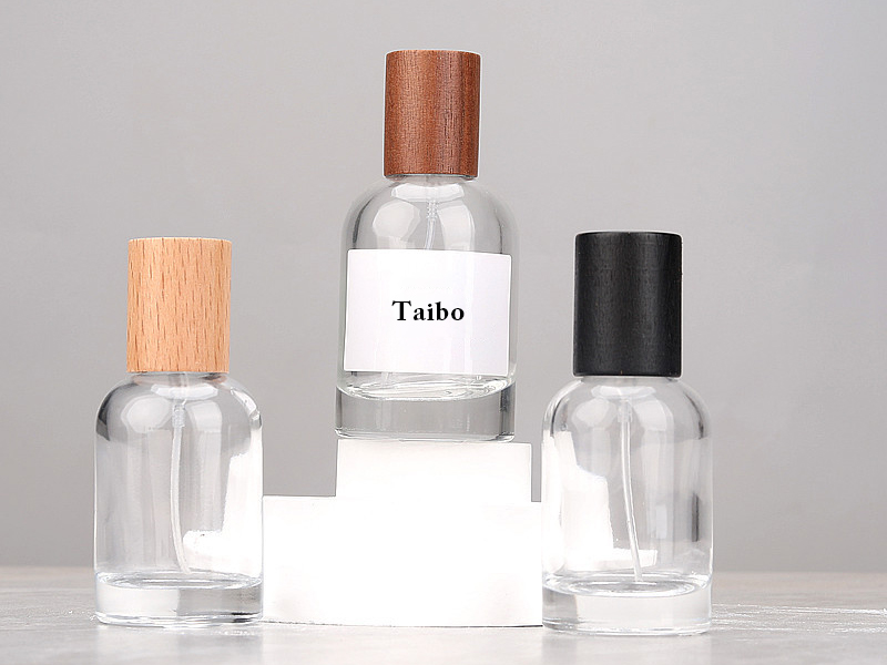 empty spray perfume bottles